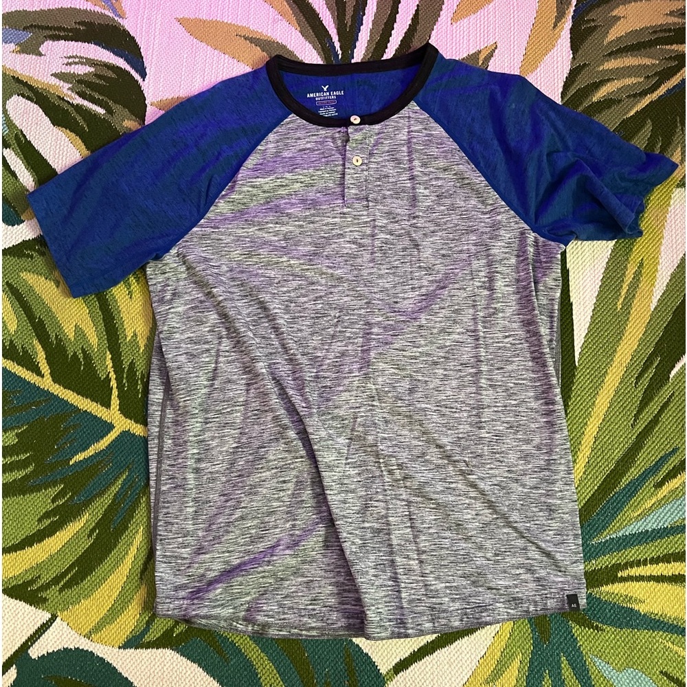 American eagle men’s shirt